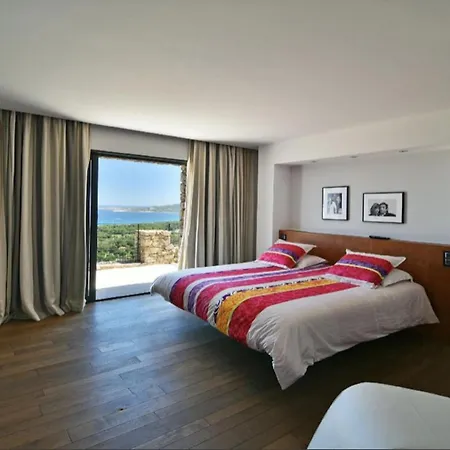 Carubellu Calvi *